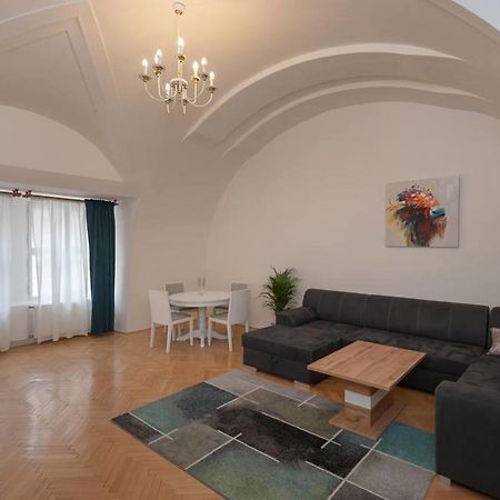 Proko 2 Lägenhet Prag Exteriör bild